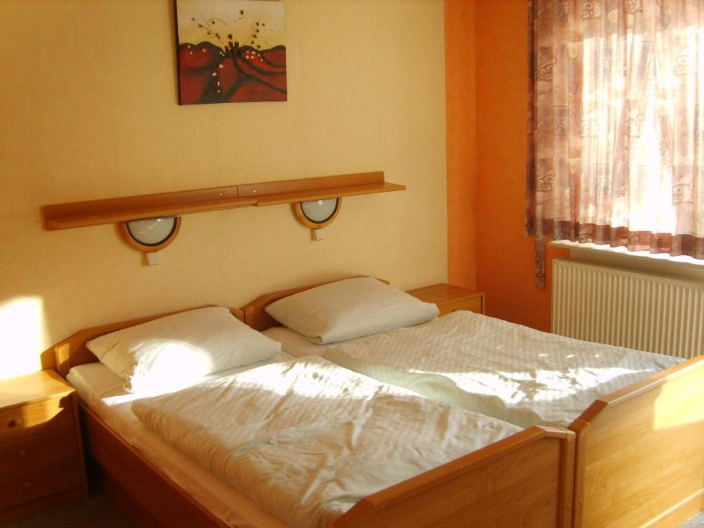 Hotel-Garni "Hof Von Hannover" Wittmund Habitación foto
